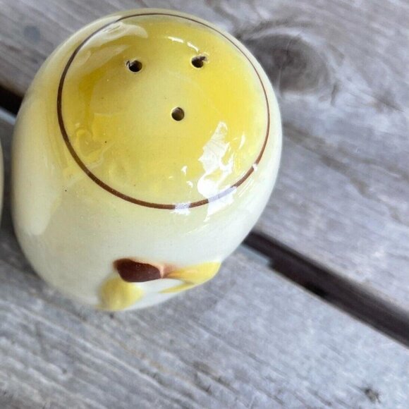 Vintage HULL Pottery Daisy Sunflowers Pepper Shaker Replacement 3 Inch - Picture 2 of 4